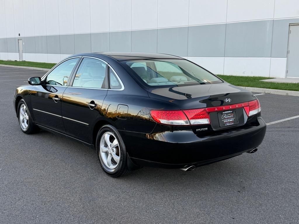 Hyundai Azera 4dr Sdn SE 2006