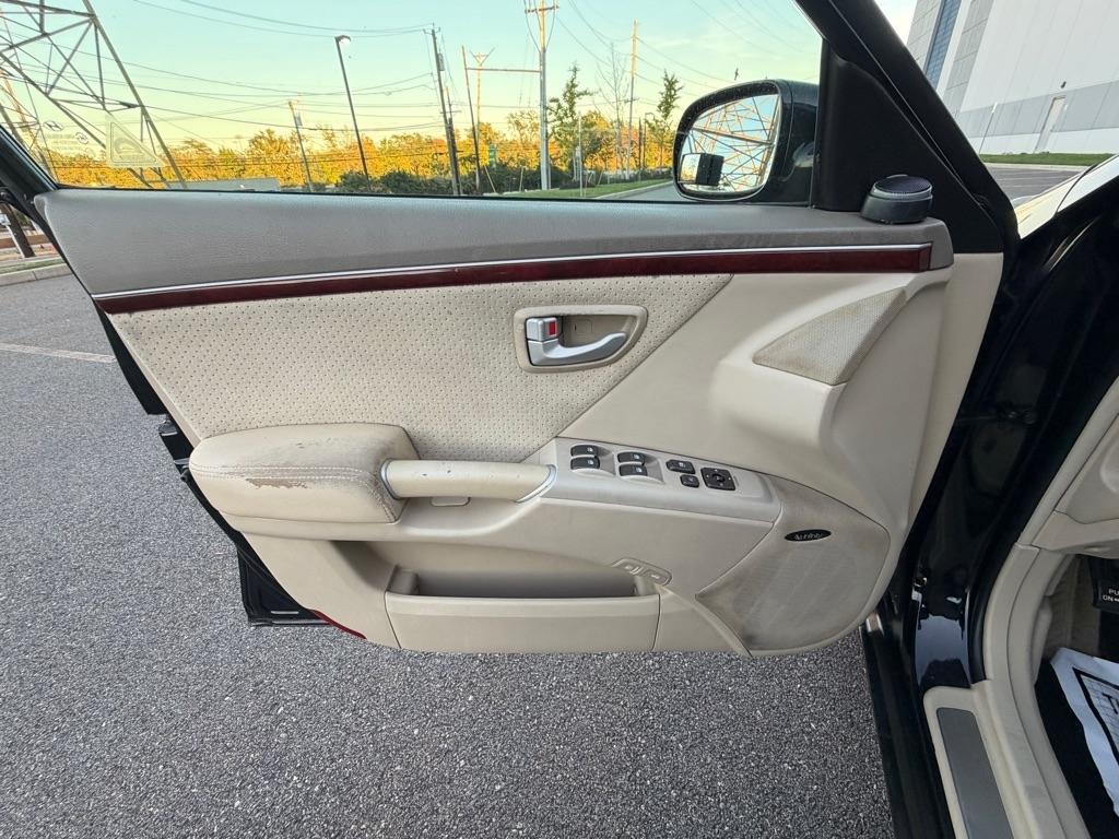 Hyundai Azera 4dr Sdn SE 2006