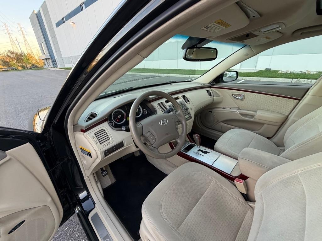 Hyundai Azera 4dr Sdn SE 2006
