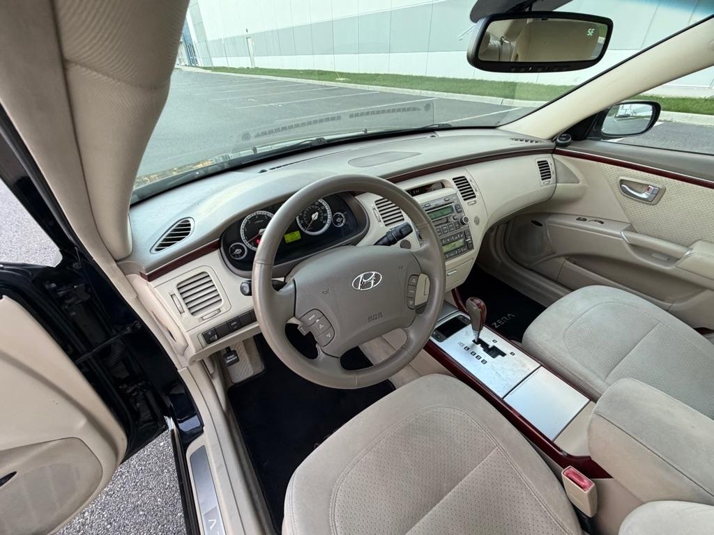 Hyundai Azera 4dr Sdn SE 2006