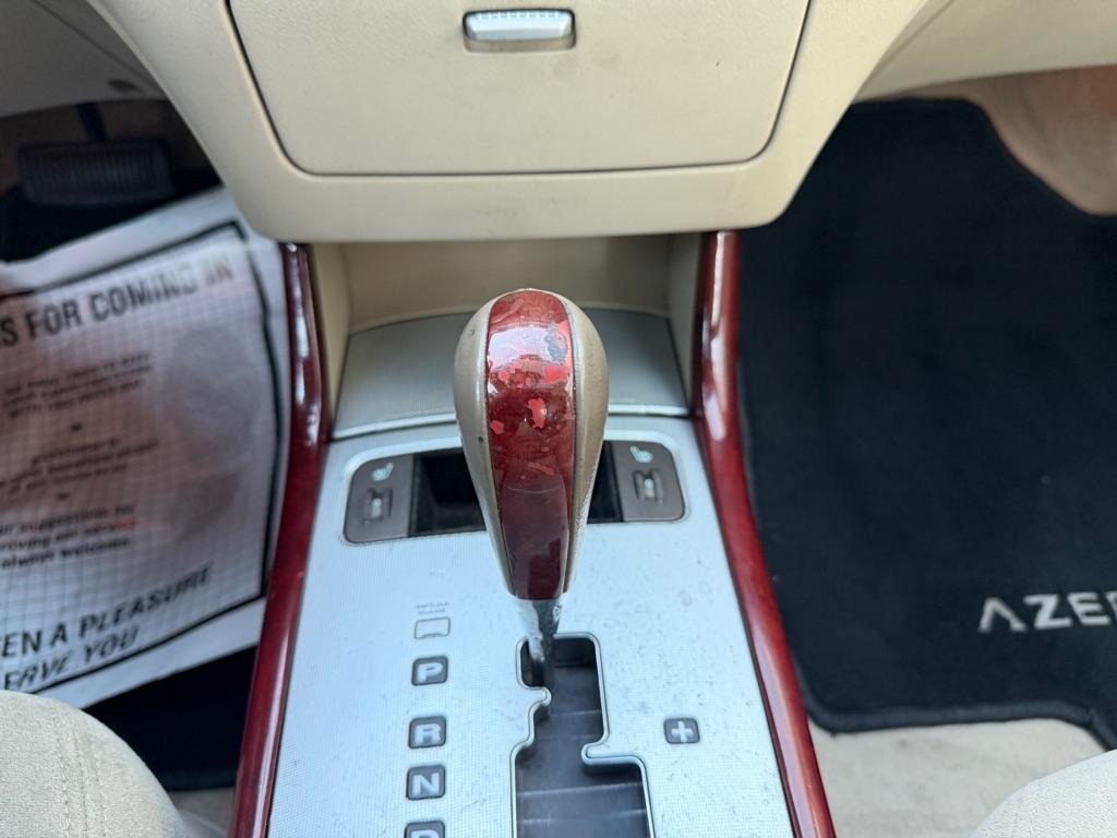 Hyundai Azera 4dr Sdn SE 2006