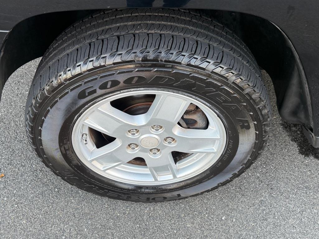 Jeep Grand Cherokee 4dr Laredo 4WD 2006