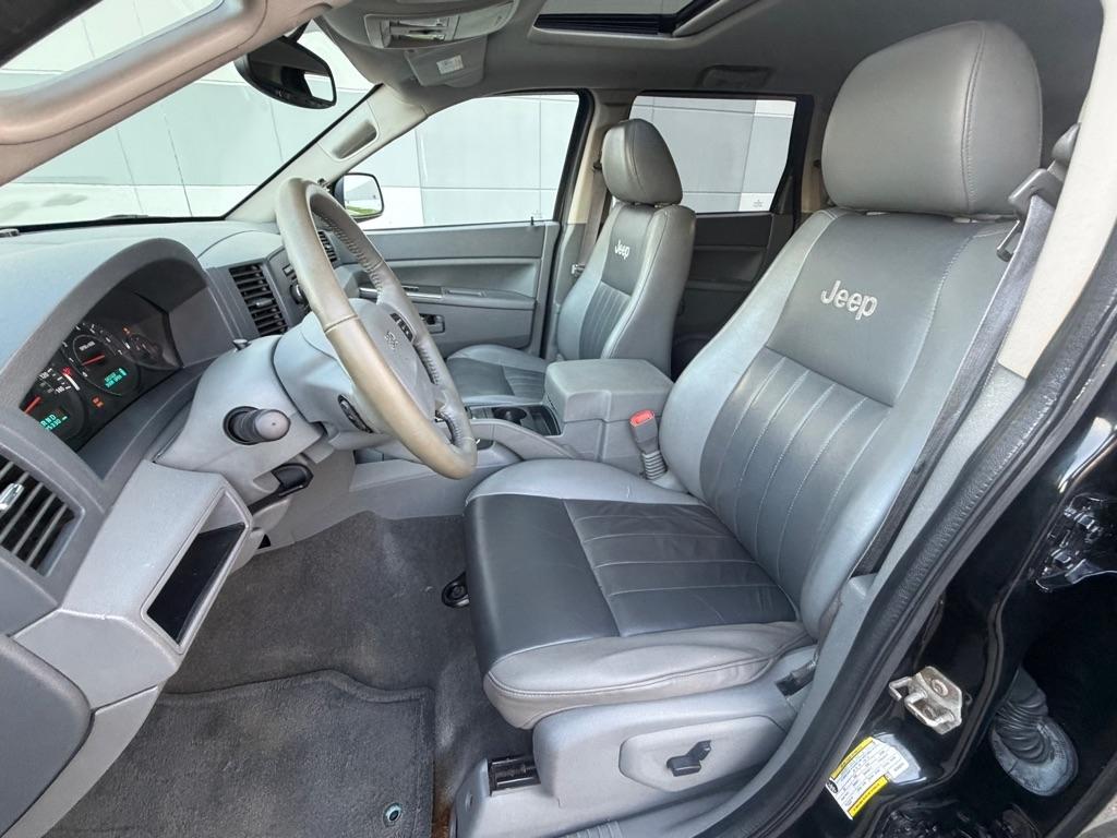 Jeep Grand Cherokee 4dr Laredo 4WD 2006