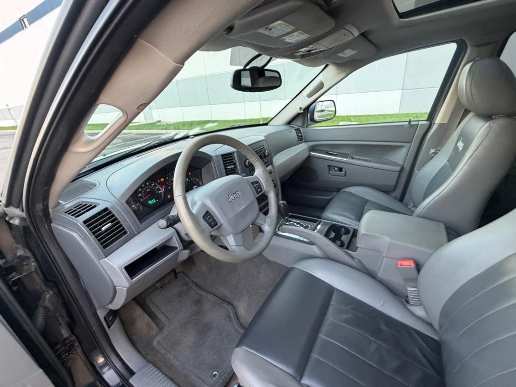 Jeep Grand Cherokee 4dr Laredo 4WD 2006