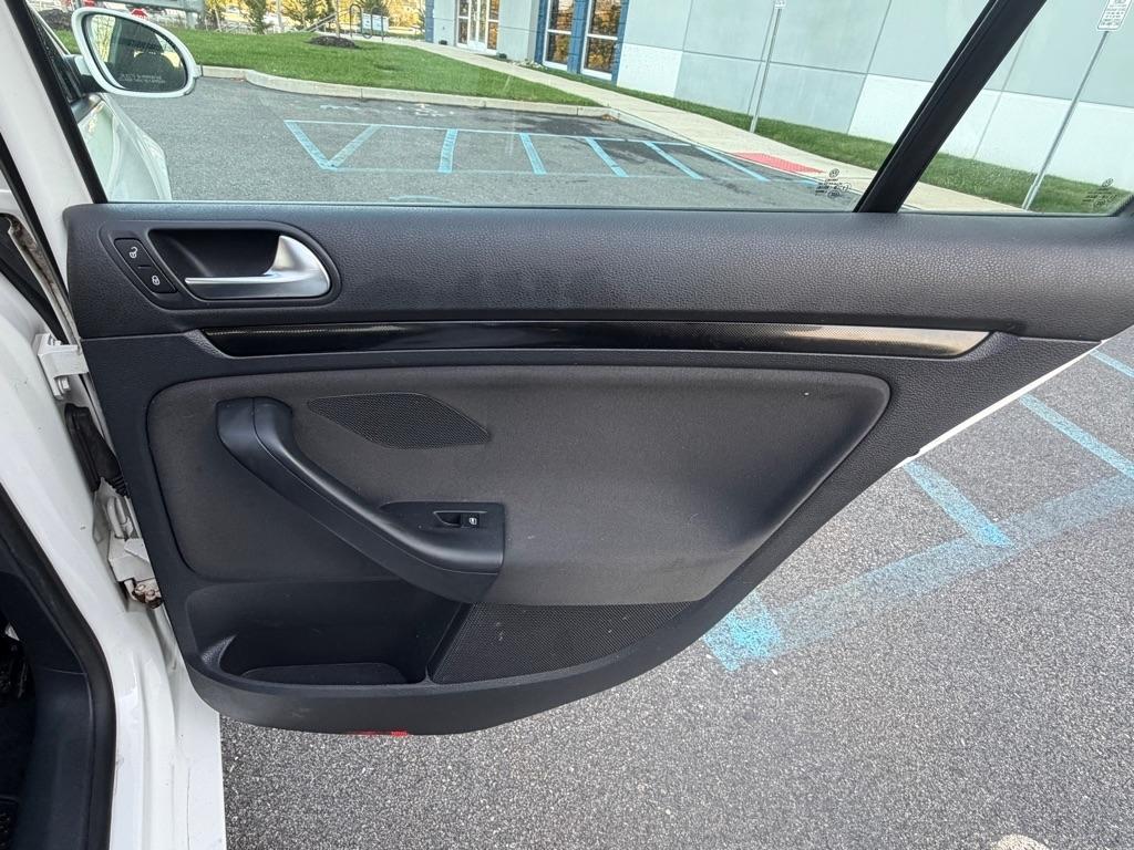 Volkswagen Jetta SportWagen 4dr Auto S PZEV 2014