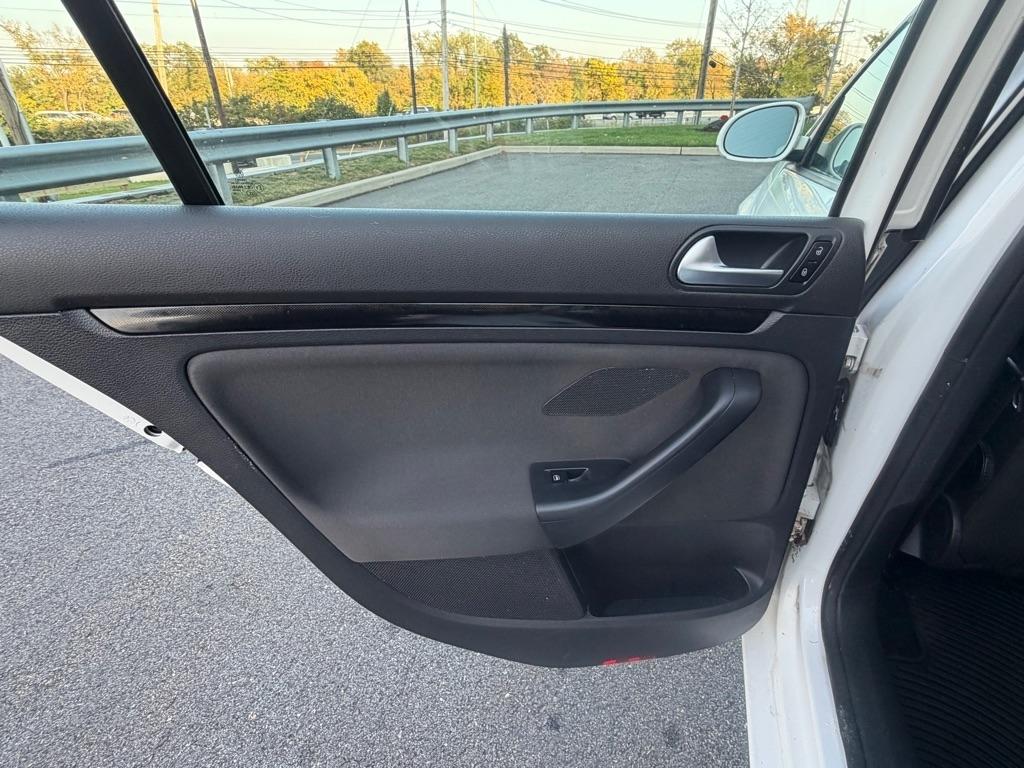 Volkswagen Jetta SportWagen 4dr Auto S PZEV 2014