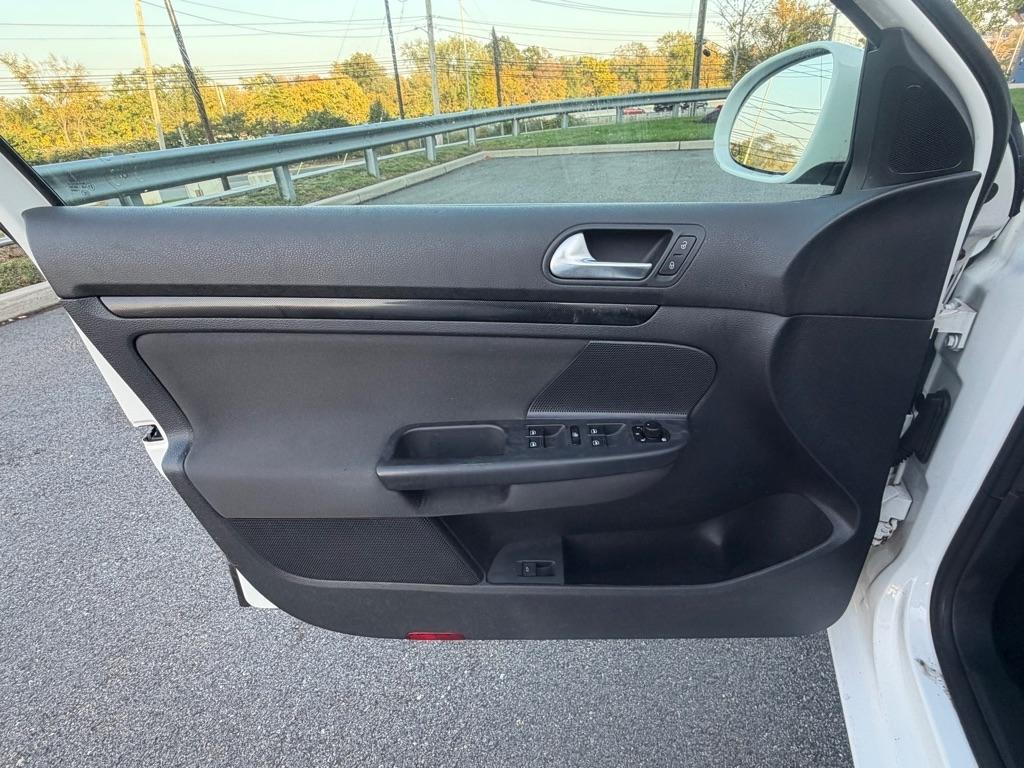 Volkswagen Jetta SportWagen 4dr Auto S PZEV 2014