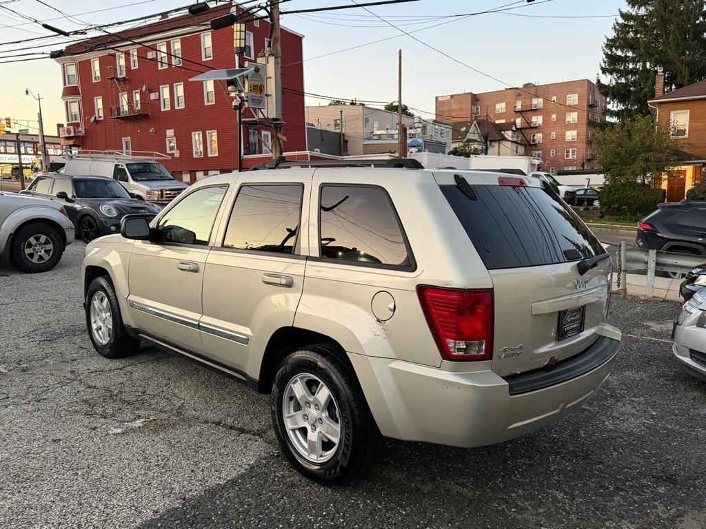 Jeep Grand Cherokee 4WD 4dr Laredo 2010
