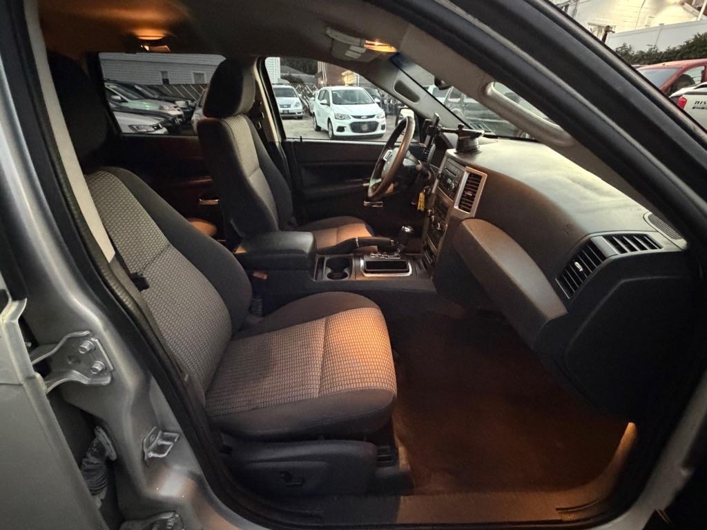 Jeep Grand Cherokee 4WD 4dr Laredo 2010