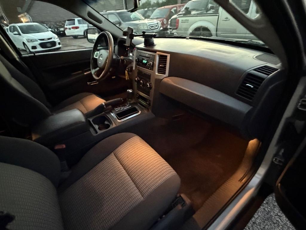 Jeep Grand Cherokee 4WD 4dr Laredo 2010