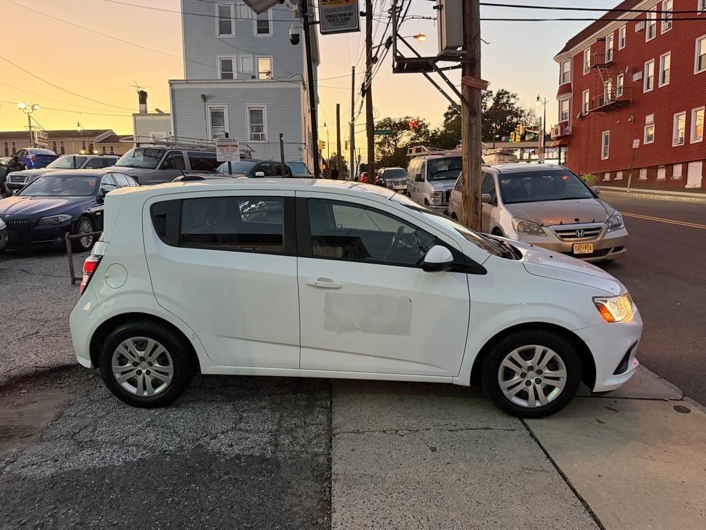 Chevrolet Sonic 5dr HB Auto LT w/1FL 2019