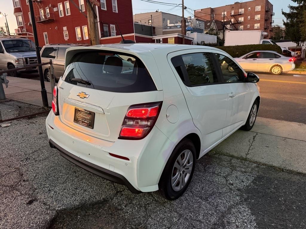 Chevrolet Sonic 5dr HB Auto LT w/1FL 2019