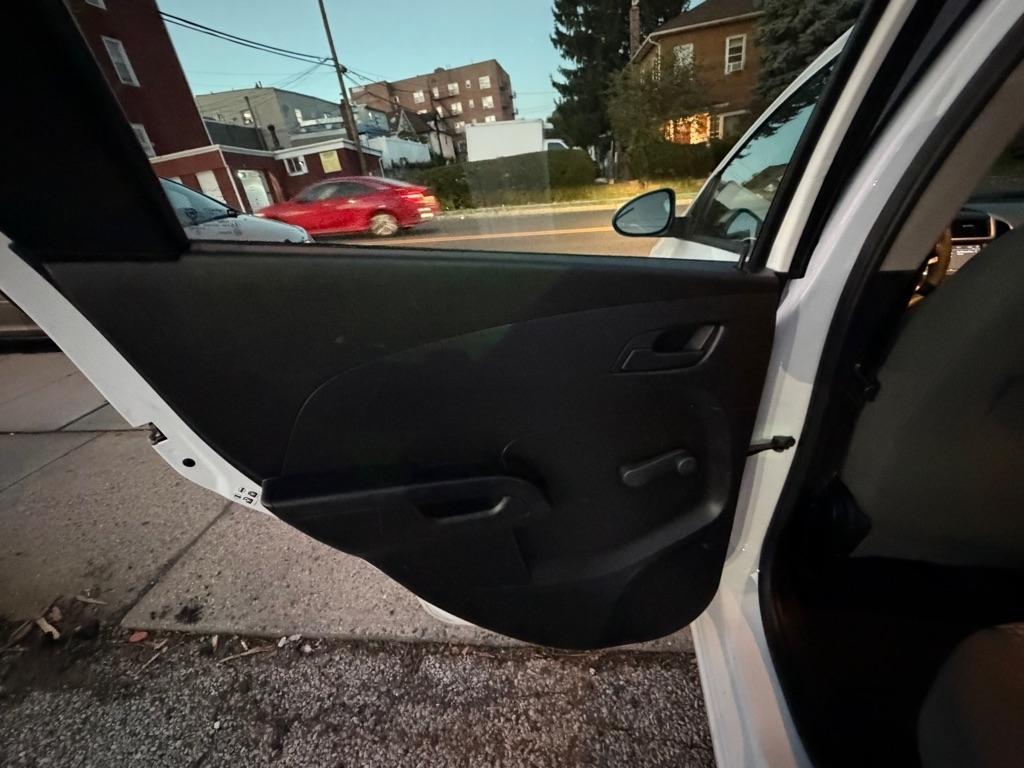 Chevrolet Sonic 5dr HB Auto LT w/1FL 2019