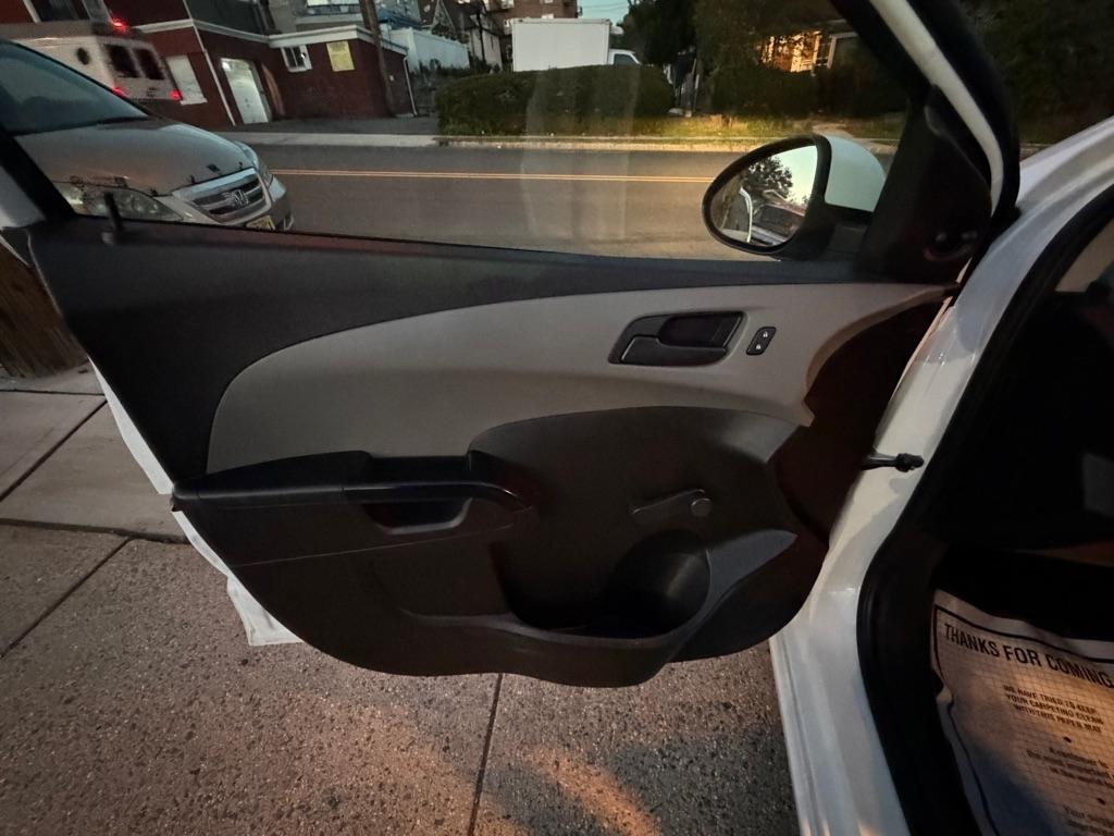 Chevrolet Sonic 5dr HB Auto LT w/1FL 2019