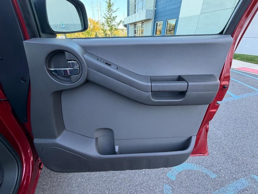 Nissan Xterra 4WD 4dr Auto S 2011