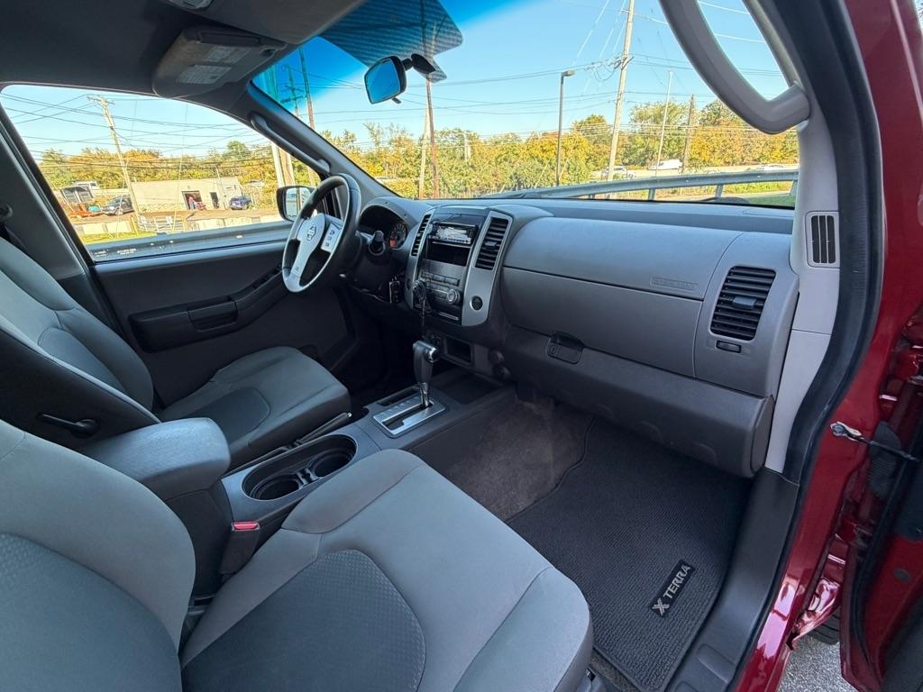 Nissan Xterra 4WD 4dr Auto S 2011