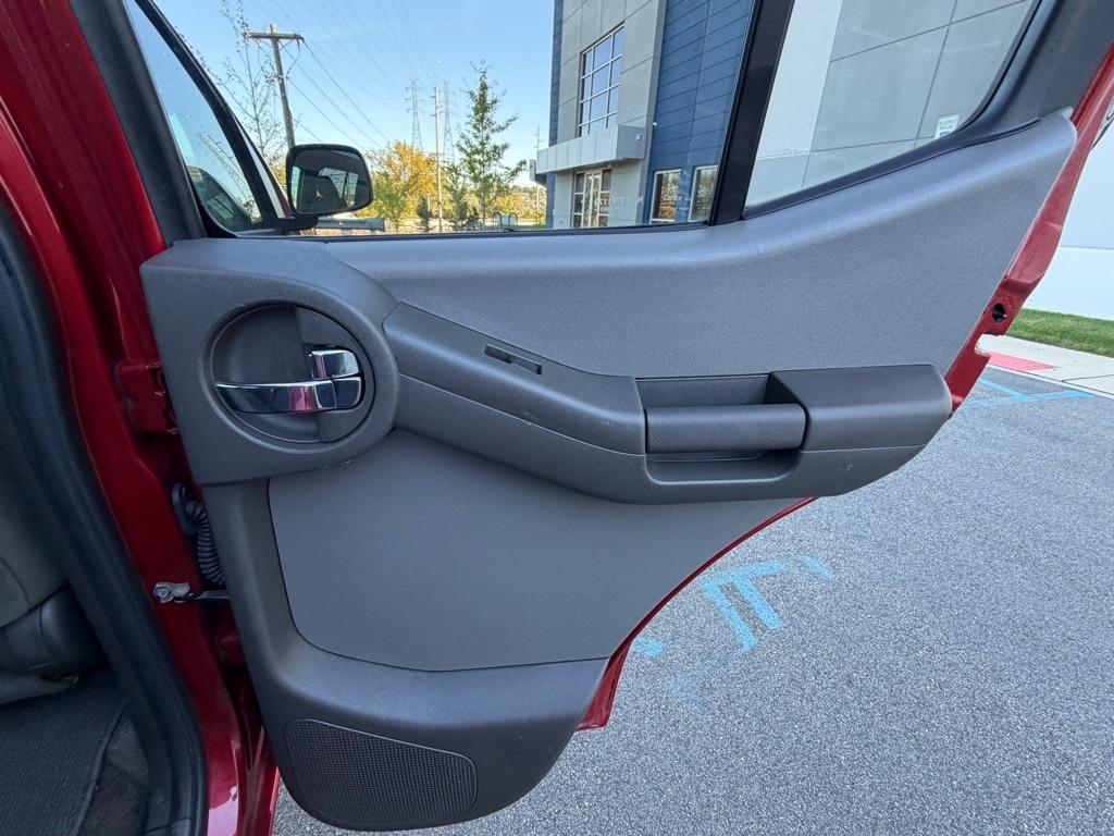Nissan Xterra 4WD 4dr Auto S 2011