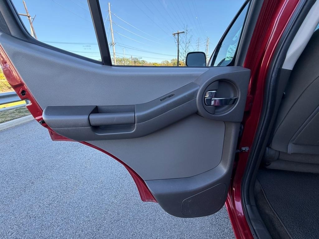 Nissan Xterra 4WD 4dr Auto S 2011