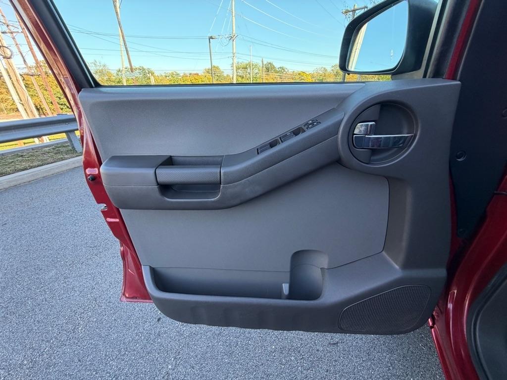 Nissan Xterra 4WD 4dr Auto S 2011