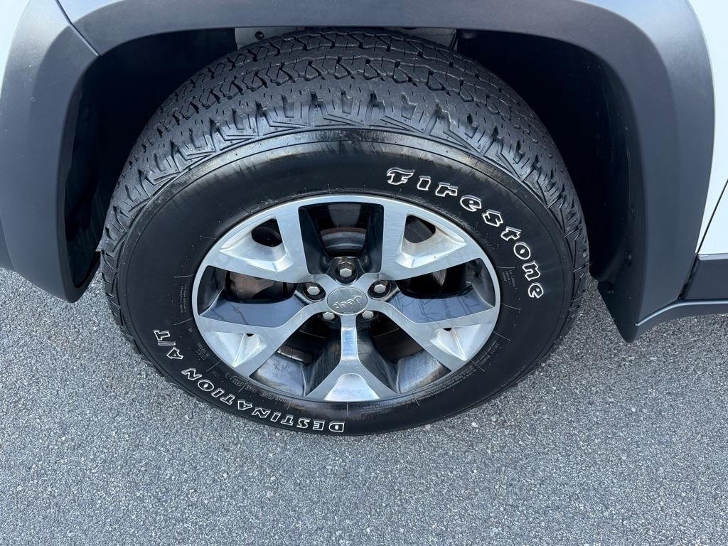 Jeep Cherokee 4WD 4dr Trailhawk 2016