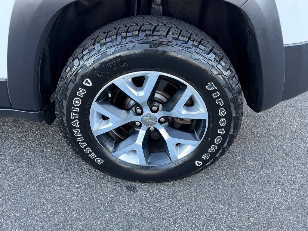 Jeep Cherokee 4WD 4dr Trailhawk 2016