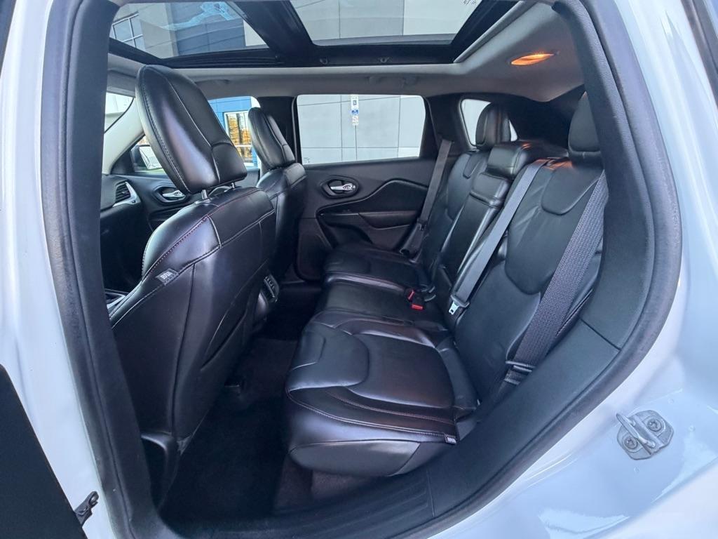 Jeep Cherokee 4WD 4dr Trailhawk 2016