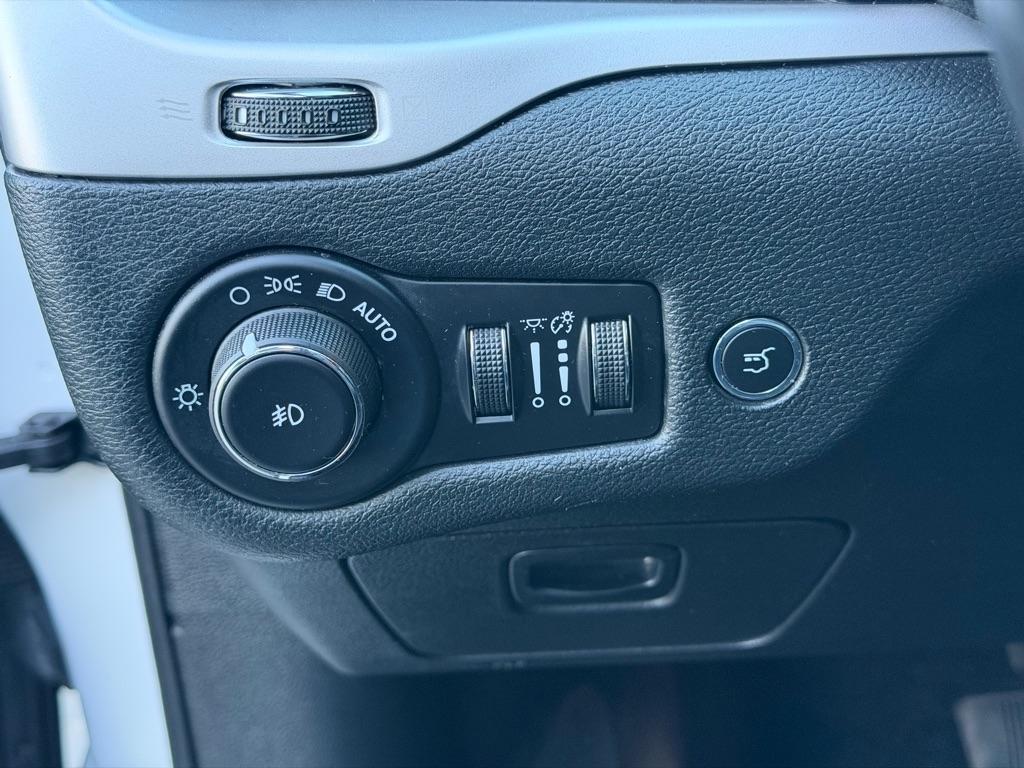 Jeep Cherokee 4WD 4dr Trailhawk 2016