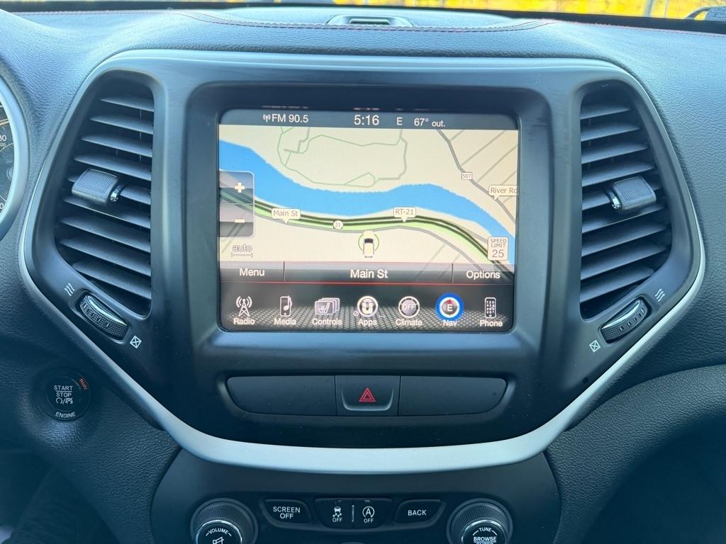Jeep Cherokee 4WD 4dr Trailhawk 2016