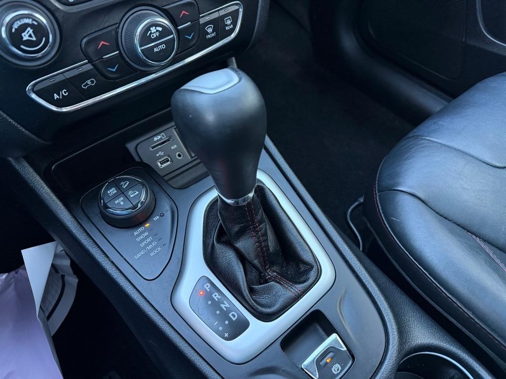 Jeep Cherokee 4WD 4dr Trailhawk 2016