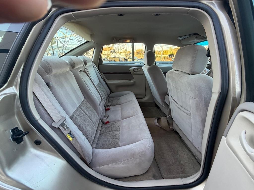 Chevrolet Impala 4dr Sdn 2004