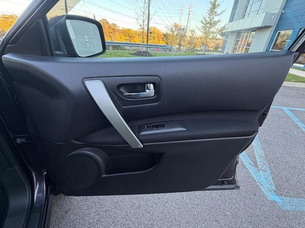 Nissan Rogue AWD 4dr SV 2013