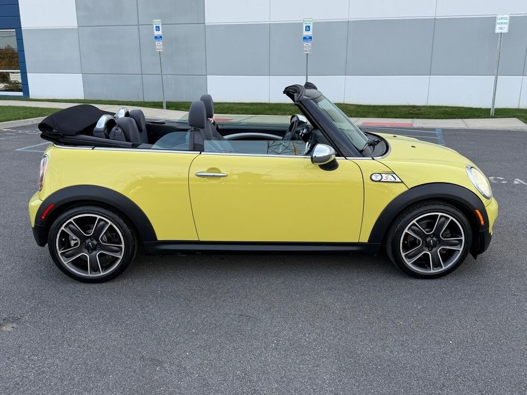 MINI Cooper Convertible  2009