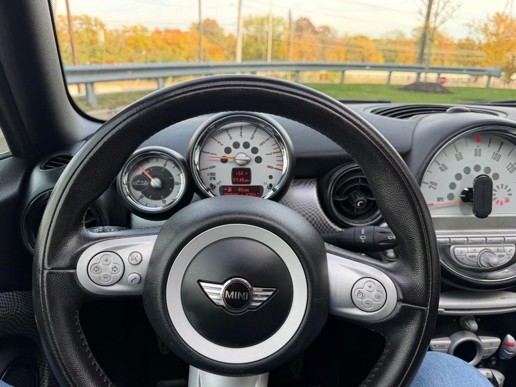 MINI Cooper Convertible  2009