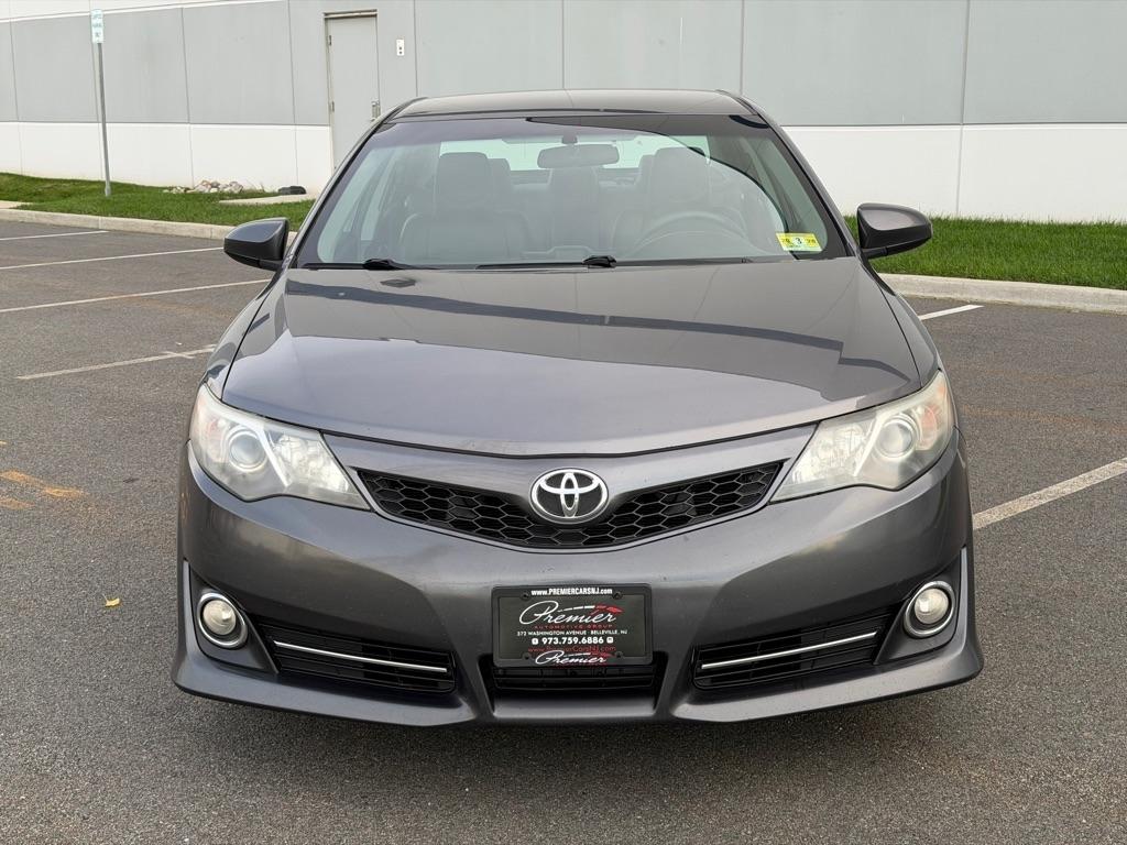 Toyota Camry SE 2014