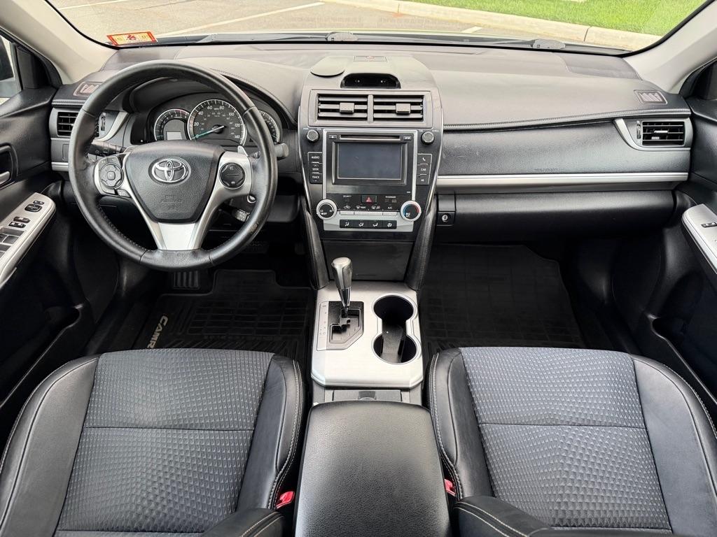 Toyota Camry SE 2014