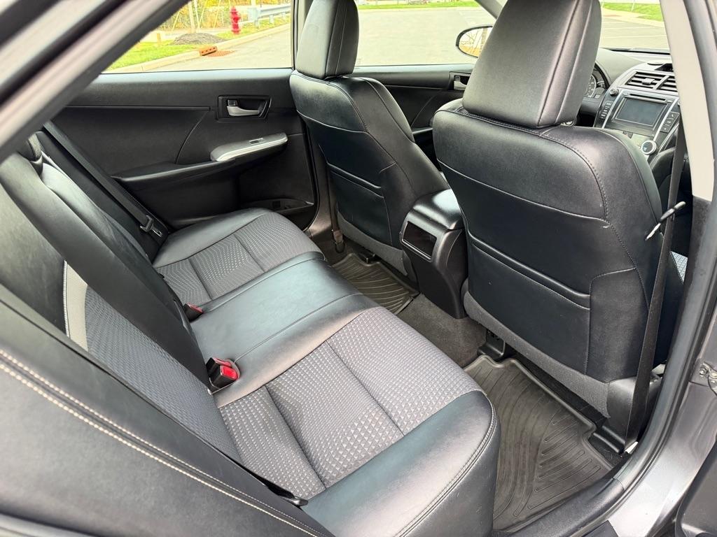 Toyota Camry SE 2014
