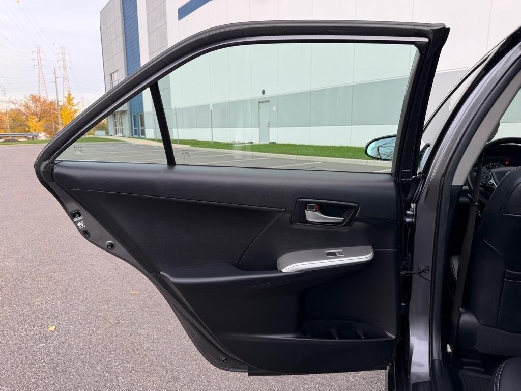Toyota Camry SE 2014