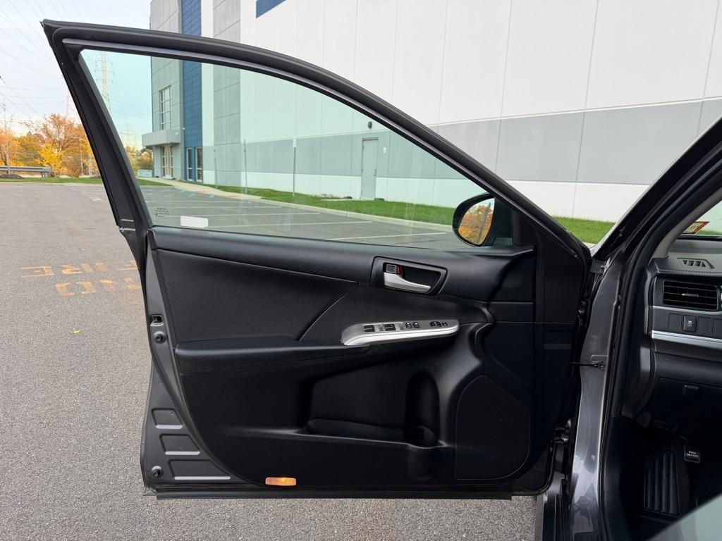 Toyota Camry SE 2014