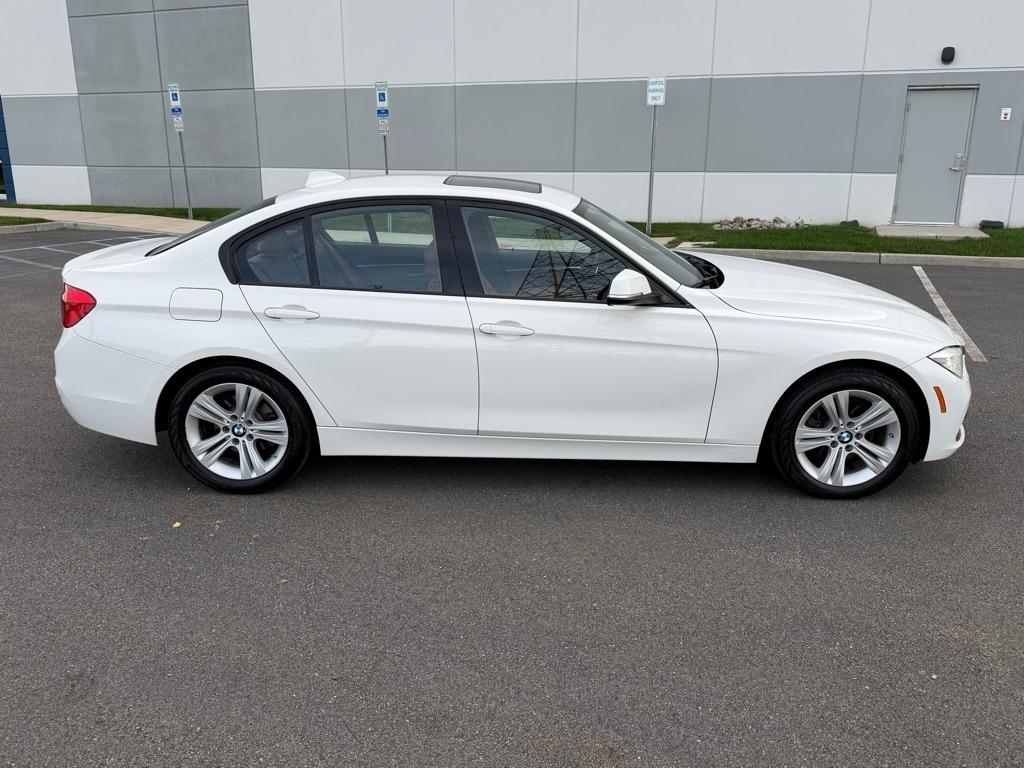 BMW 3 Series  2016