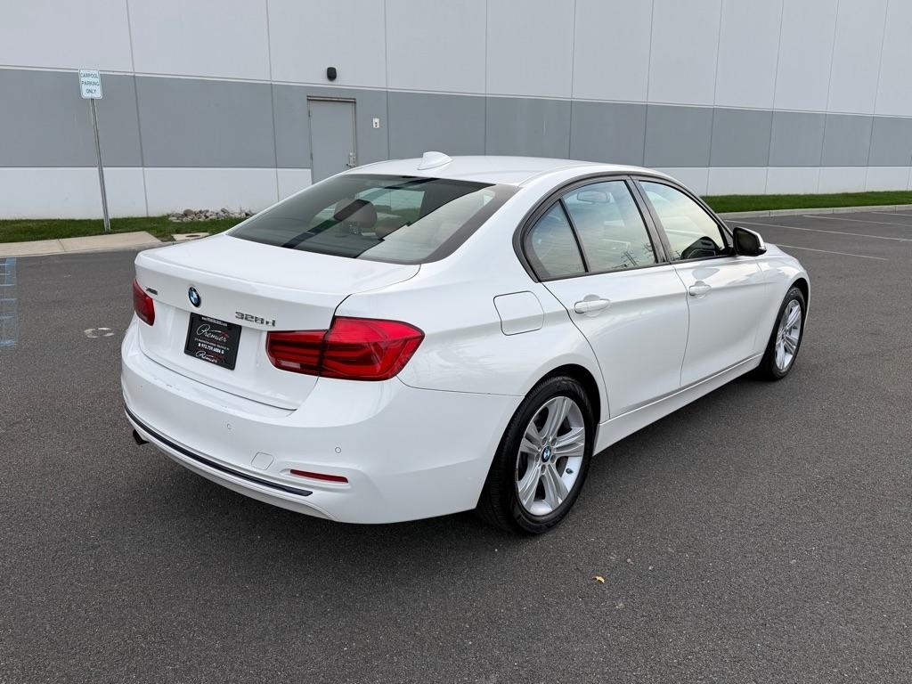 BMW 3 Series  2016