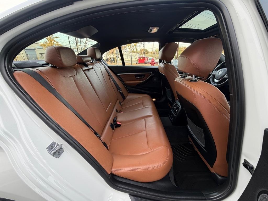 BMW 3 Series  2016