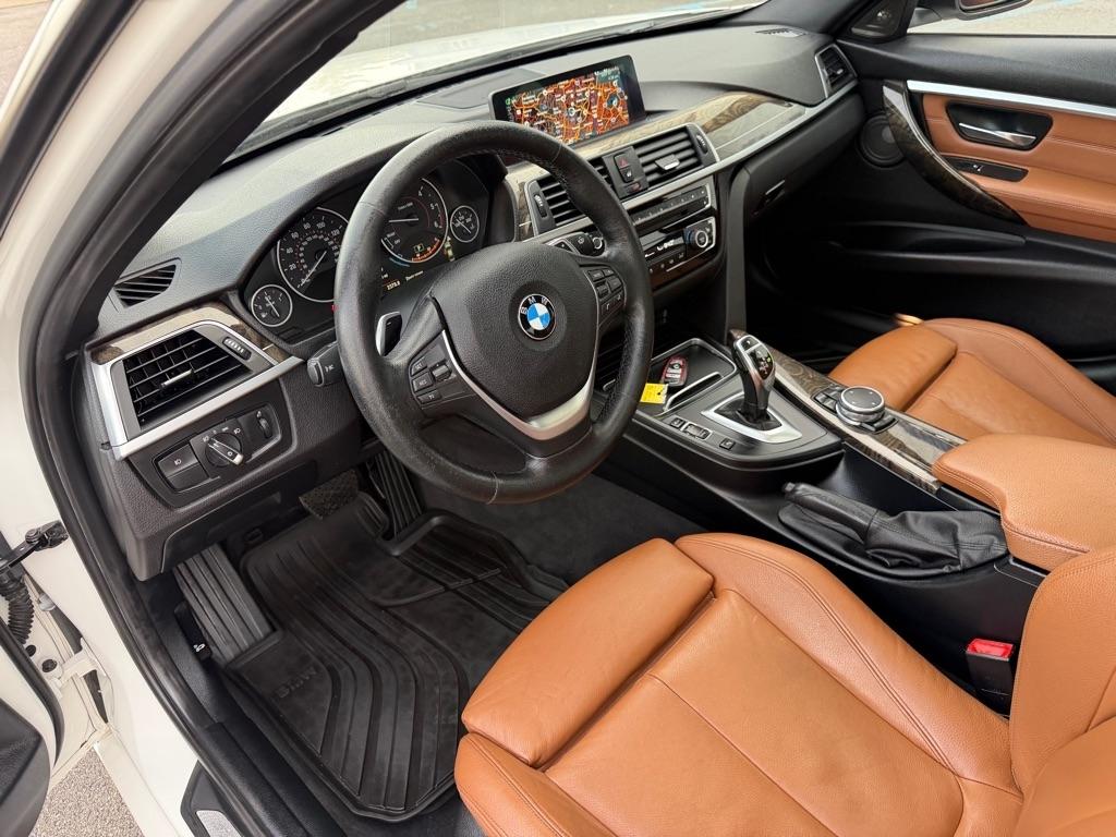 BMW 3 Series  2016