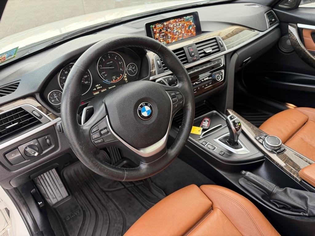 BMW 3 Series  2016