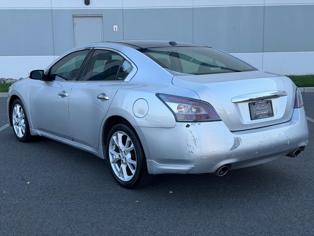 Nissan Maxima SV 2012