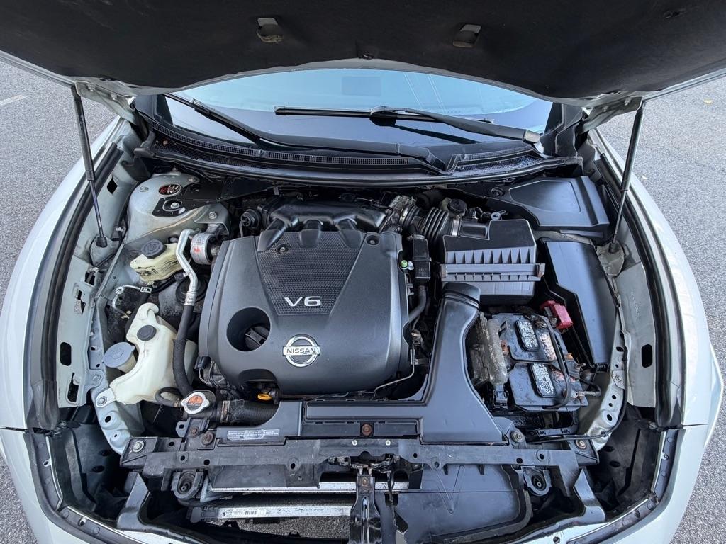 Nissan Maxima SV 2012
