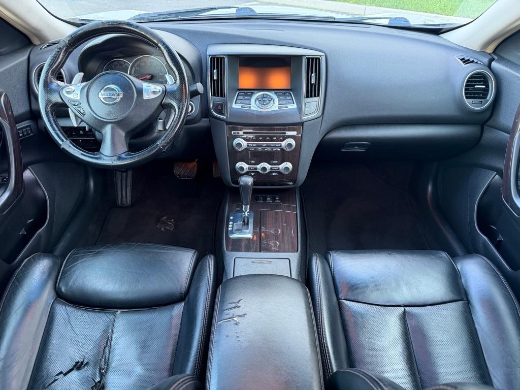 Nissan Maxima SV 2012