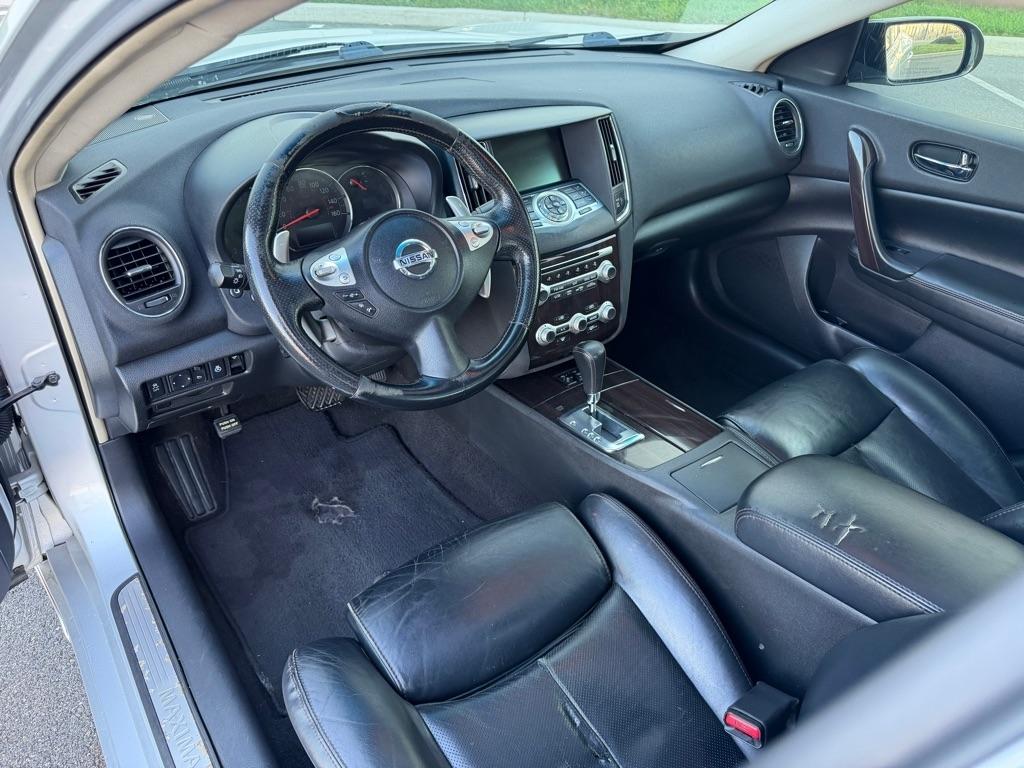 Nissan Maxima SV 2012