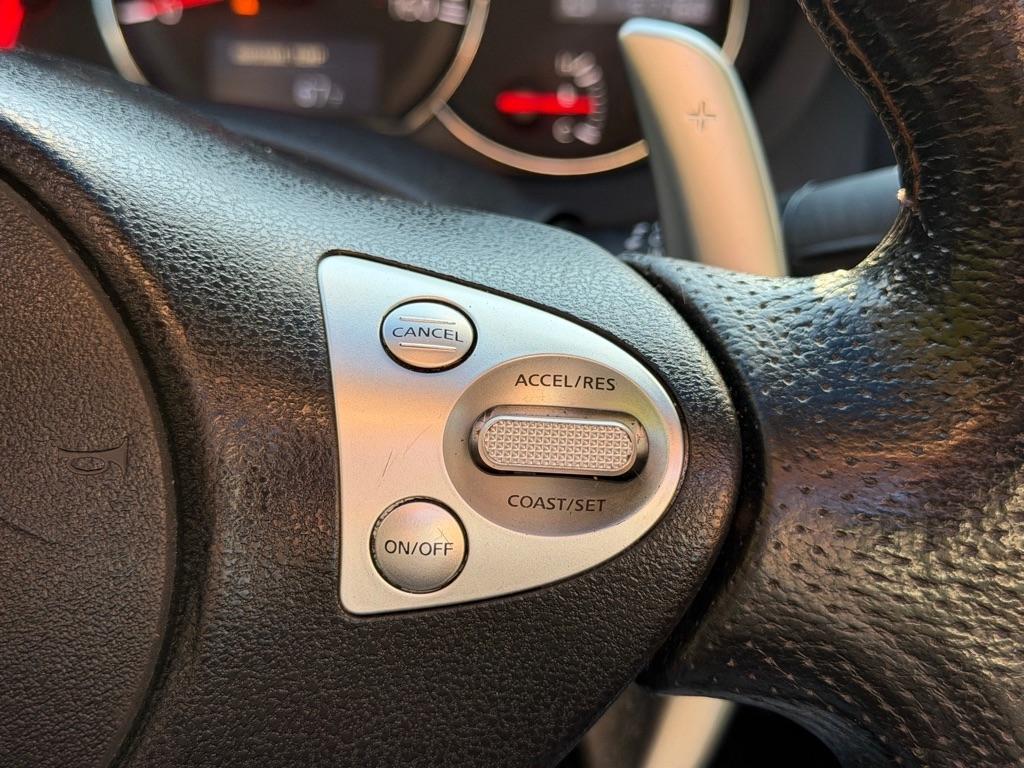 Nissan Maxima SV 2012