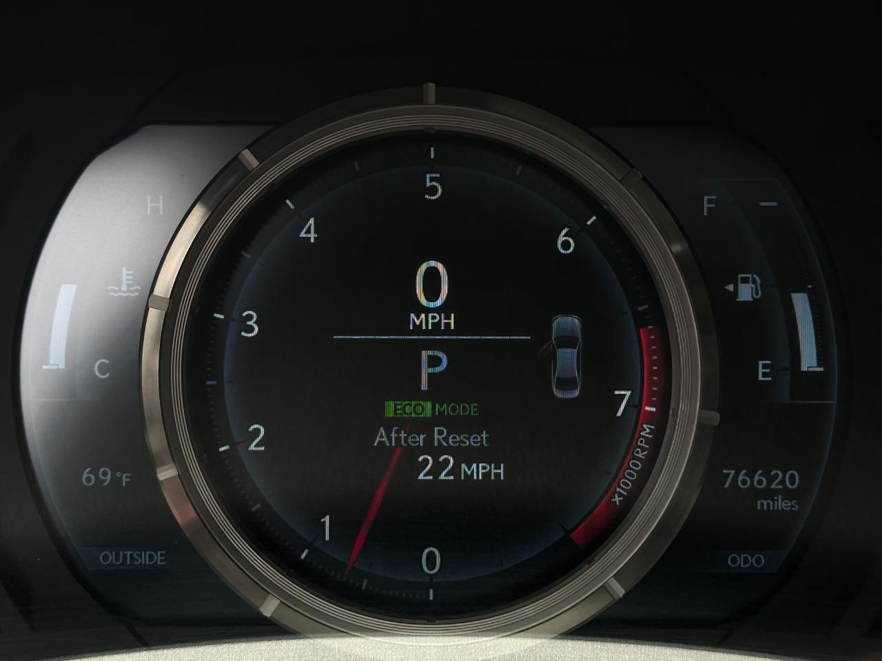Lexus IS 350  2015