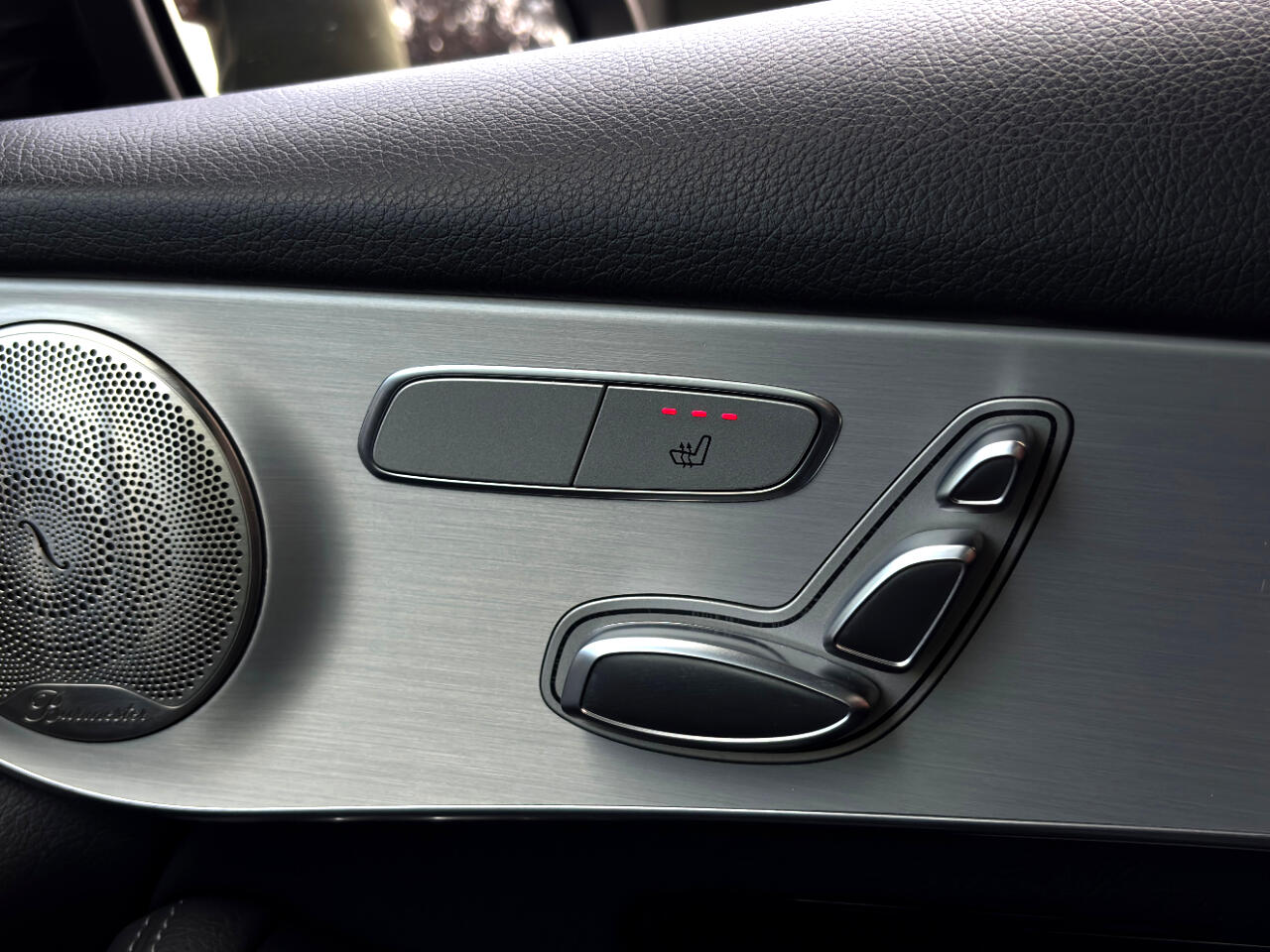 2021 Mercedes Benz GLC 300 4MATIC photo 4